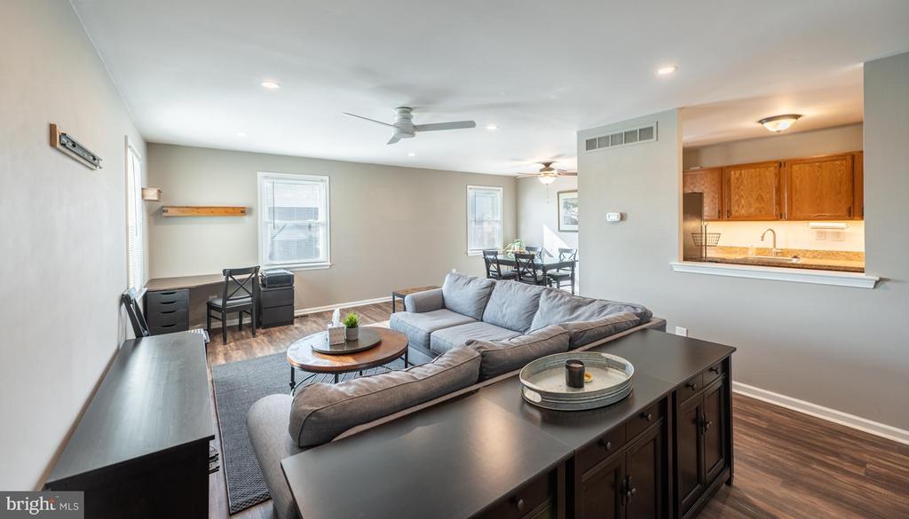 121 WILLIAM PENN Unit: 121