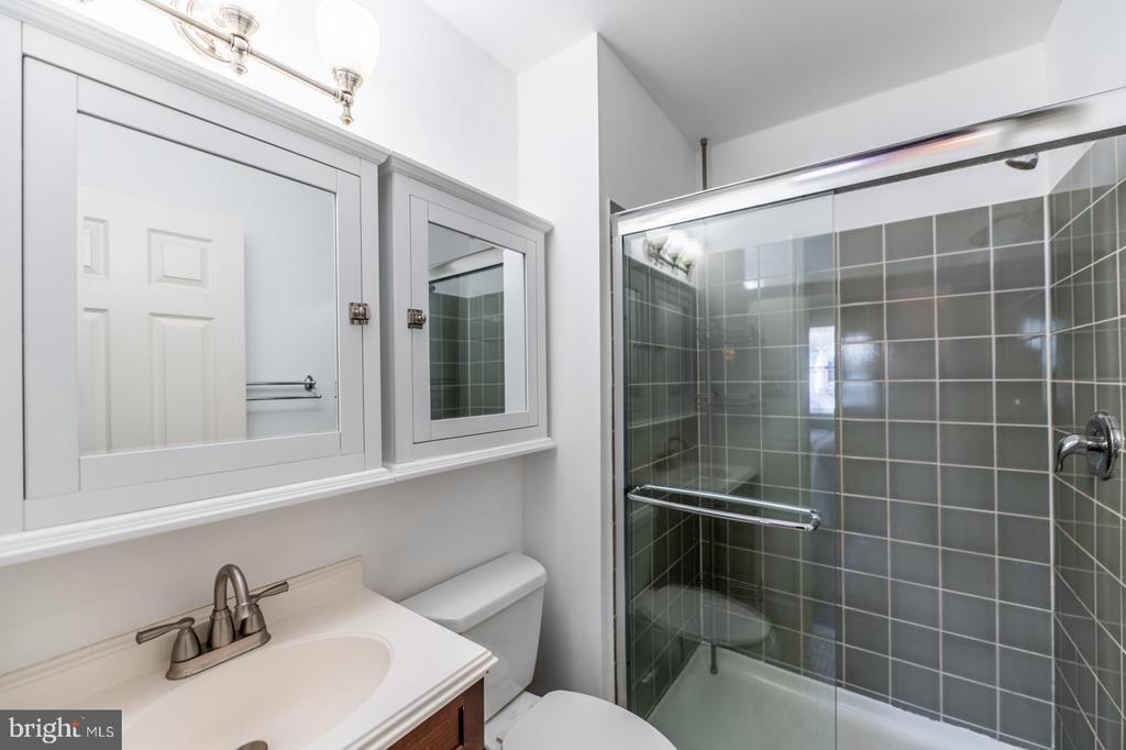 121 WILLIAM PENN Unit: 121