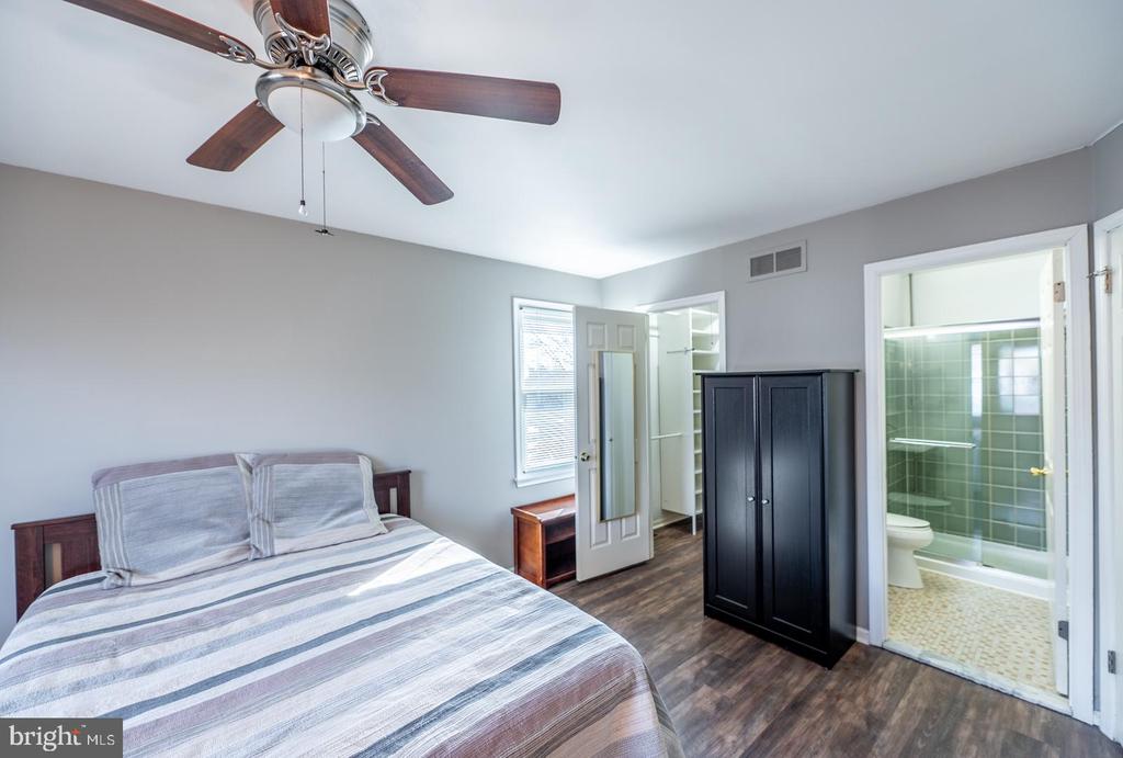 121 WILLIAM PENN Unit: 121