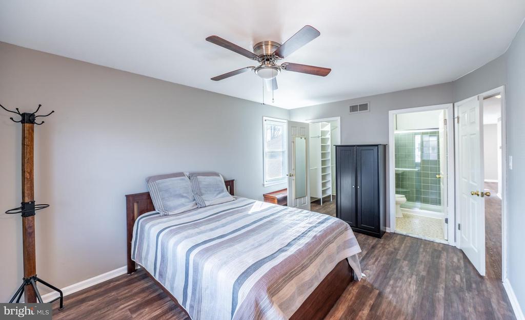 121 WILLIAM PENN Unit: 121