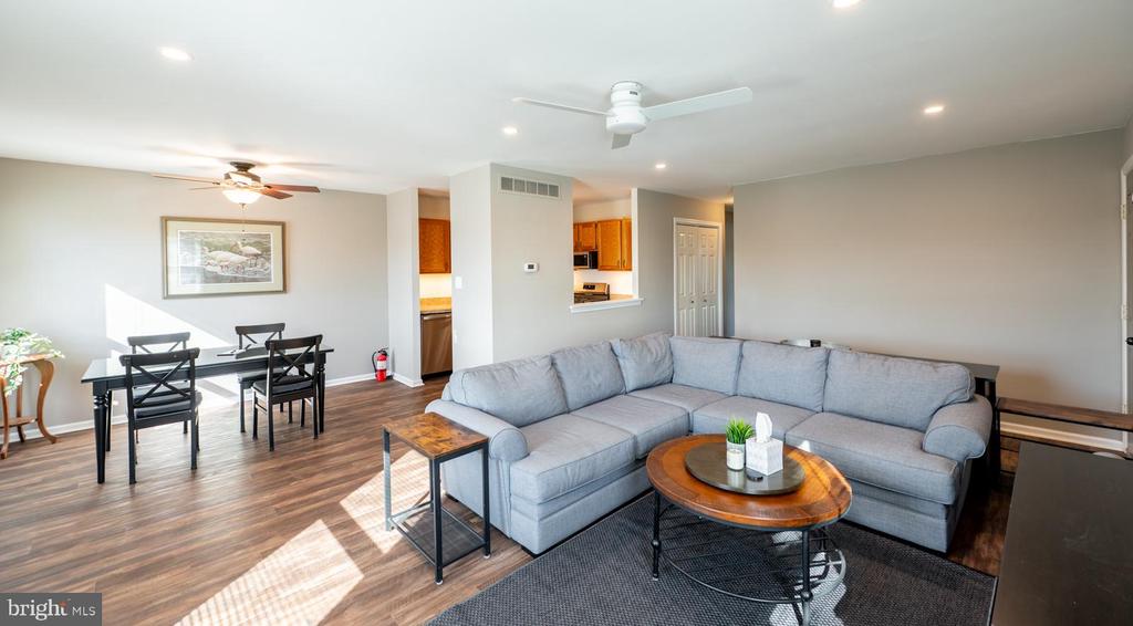 121 WILLIAM PENN Unit: 121