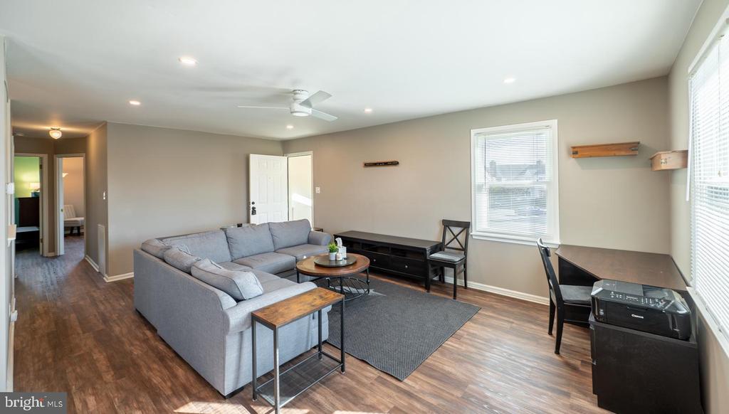121 WILLIAM PENN Unit: 121