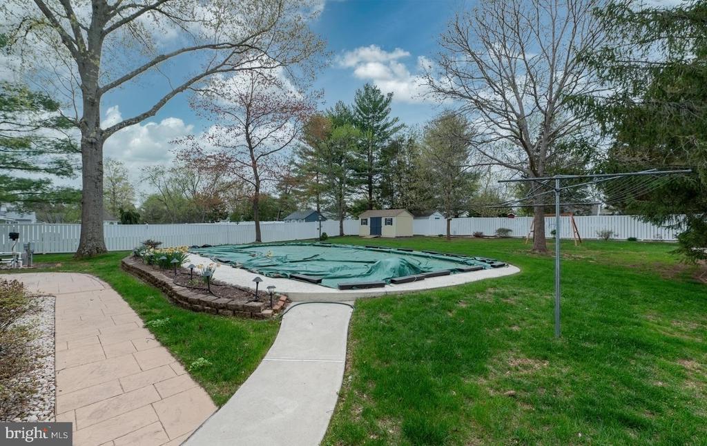2658 ANTHONY DRIVE