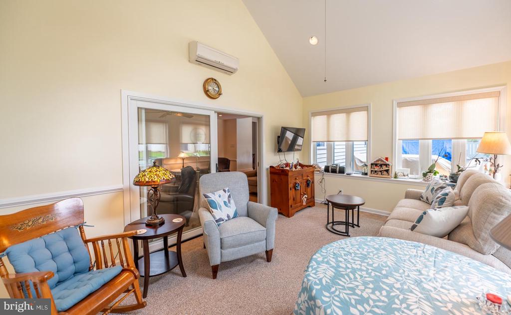 2658 ANTHONY DRIVE