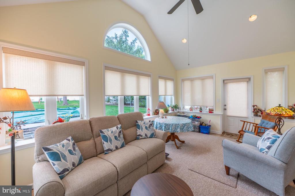 2658 ANTHONY DRIVE