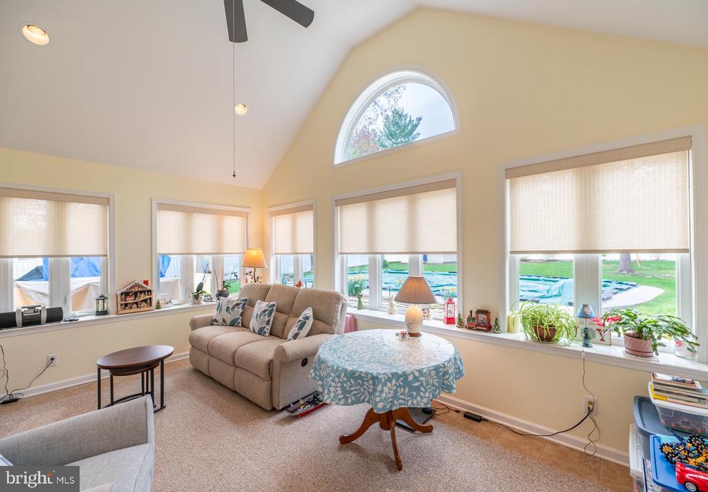 2658 ANTHONY DRIVE