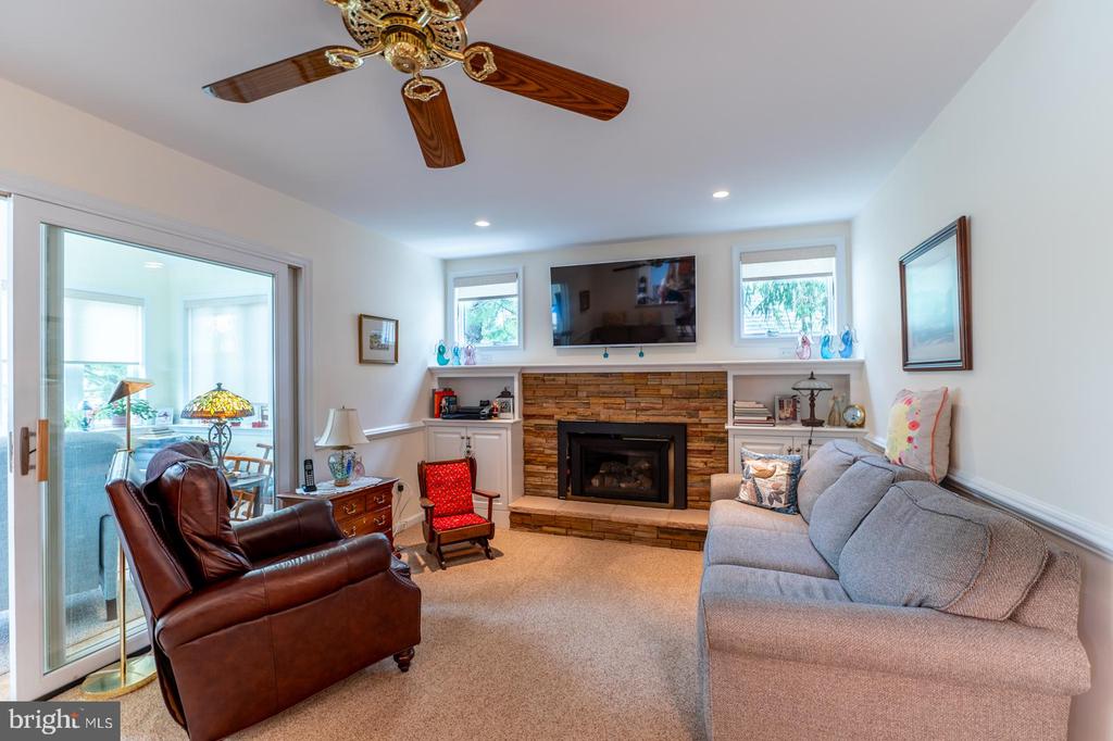 2658 ANTHONY DRIVE