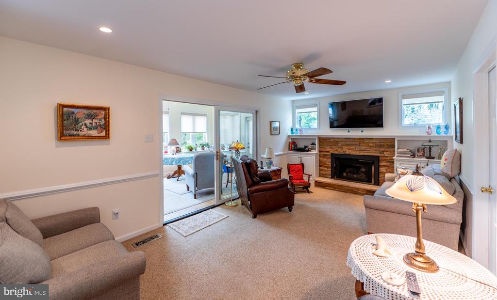 2658 ANTHONY DRIVE