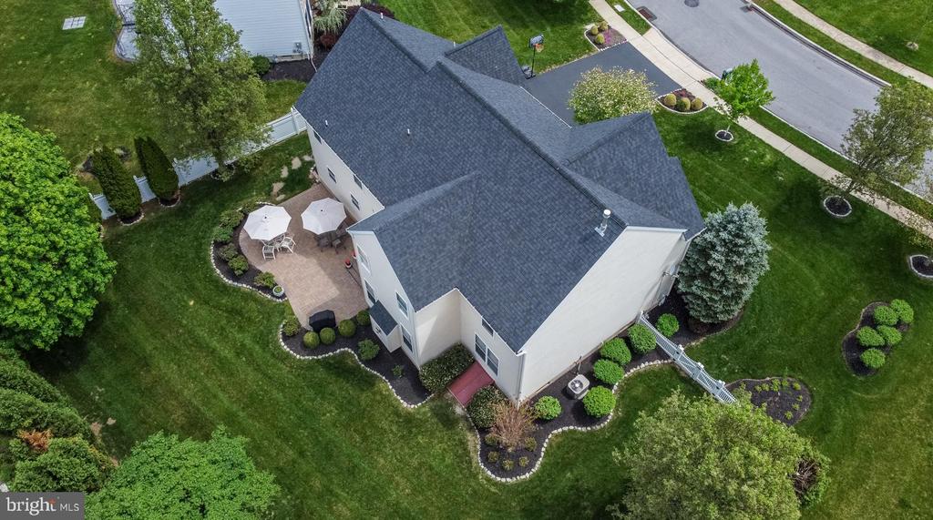 3841 VINCENT DRIVE