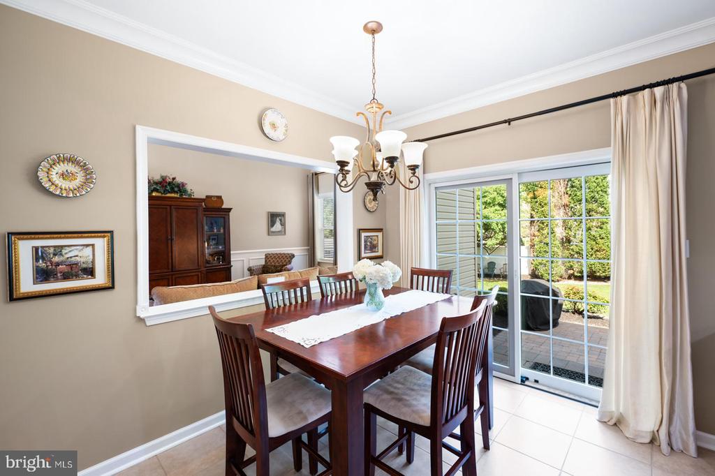 3841 VINCENT DRIVE