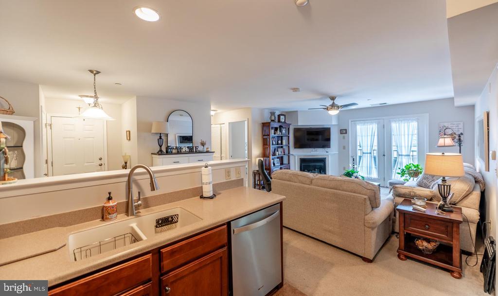 3930 ASHLAND DRIVE Unit: 238