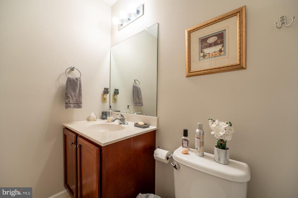 3930 ASHLAND DRIVE Unit: 238