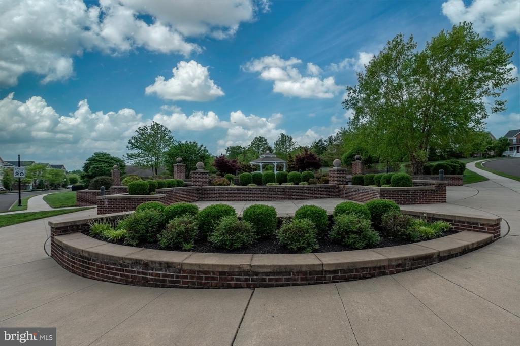 3930 ASHLAND DRIVE Unit: 238