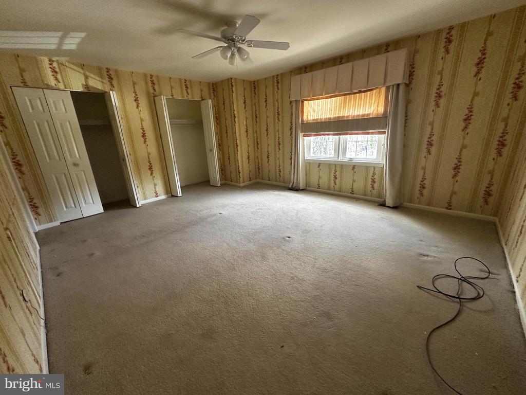 548 SUSAN DRIVE