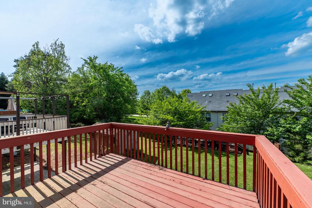548 SUSAN DRIVE