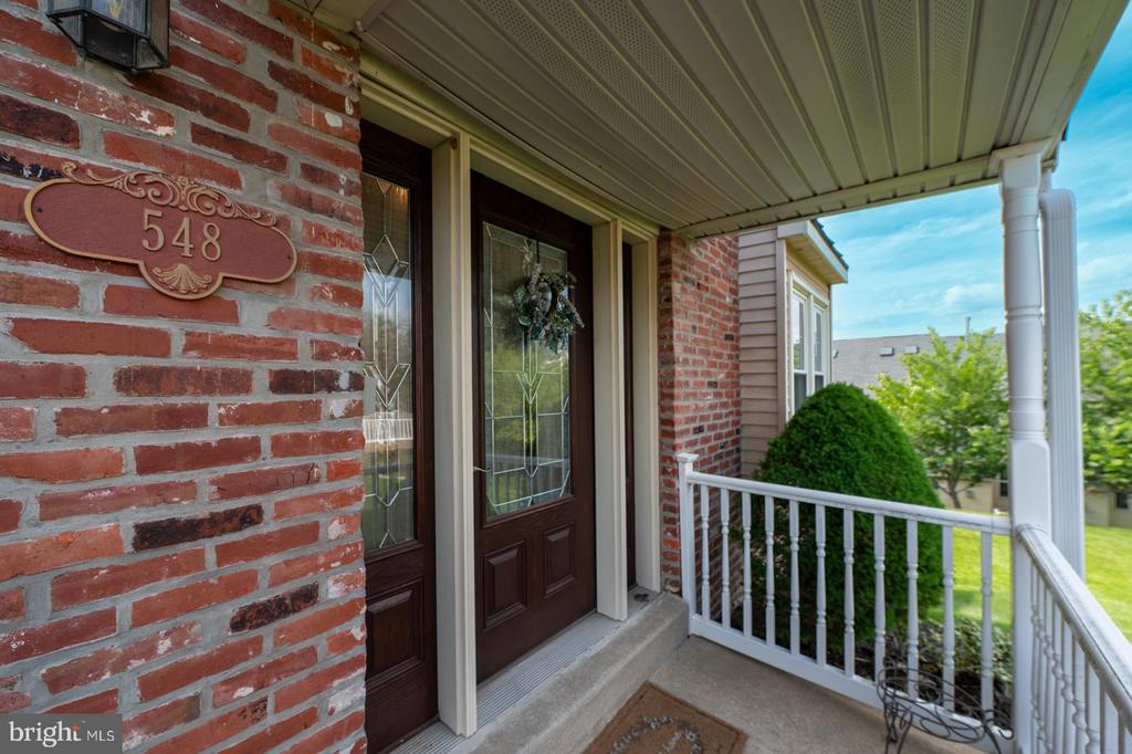 548 SUSAN DRIVE