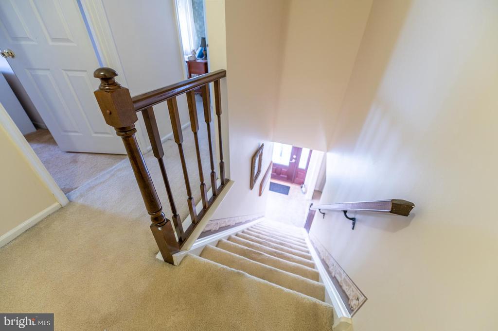 548 SUSAN DRIVE