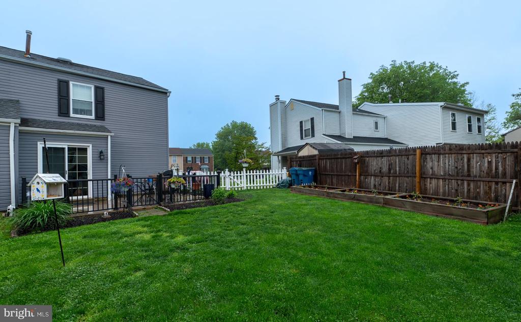 73 HUNT DRIVE