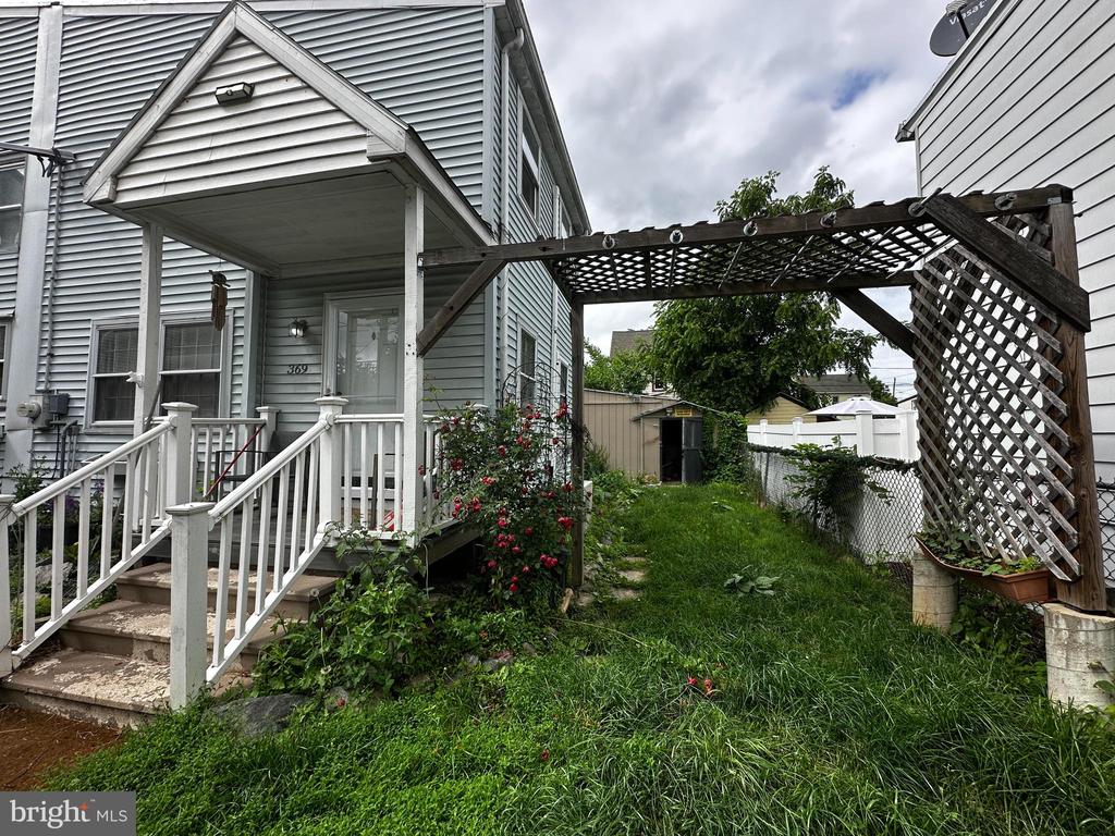 369 SOUTH STREET