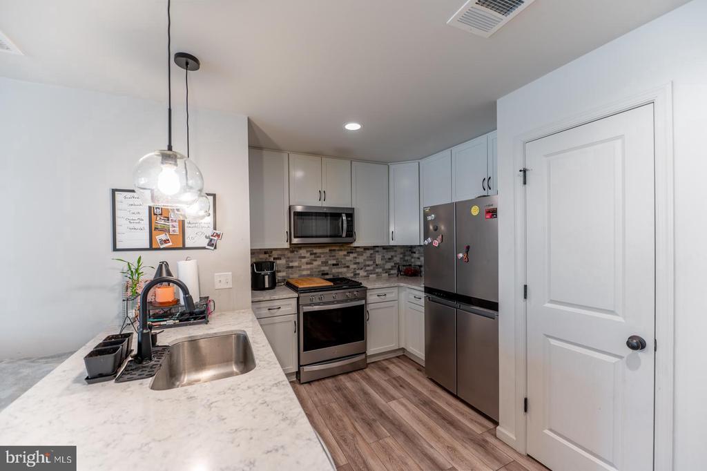 3089 DAVENPORT WAY Unit: M75 L