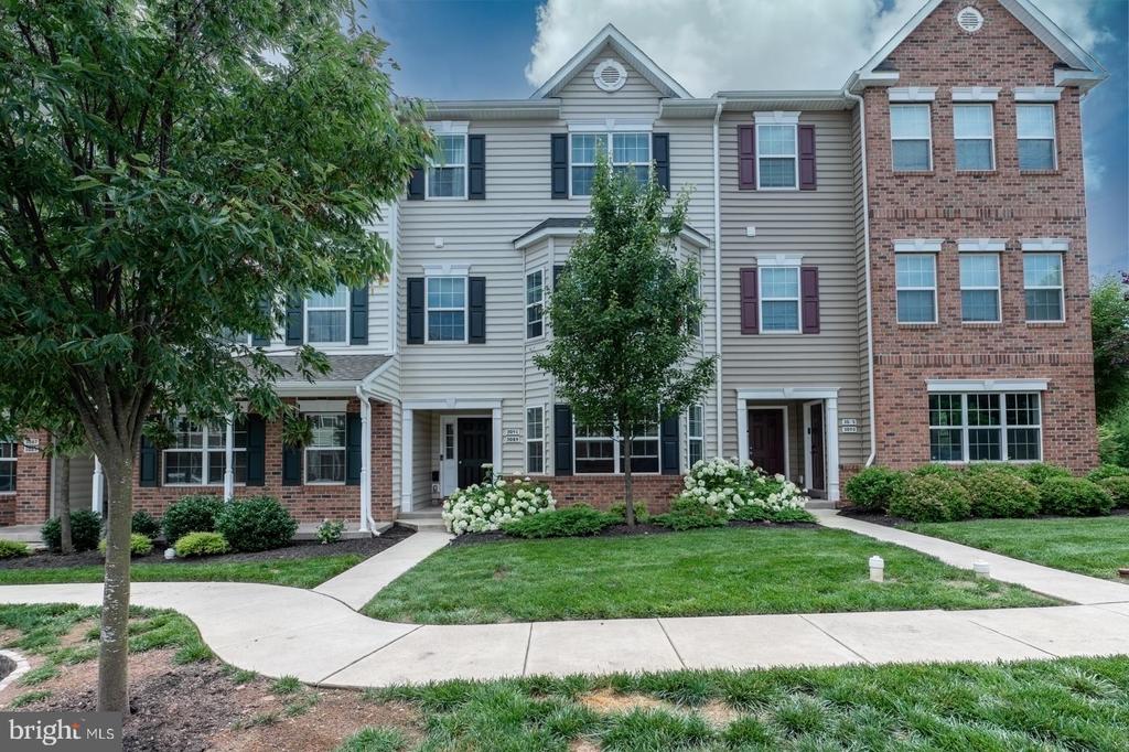 3089 DAVENPORT WAY Unit: M75 L