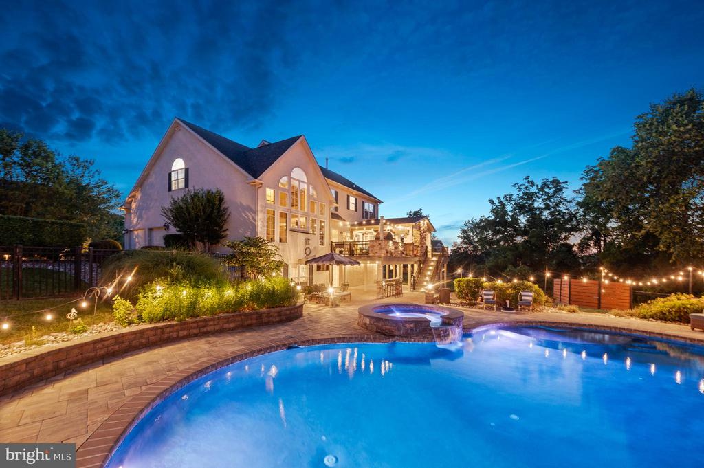 113 STEINBRIGHT DRIVE