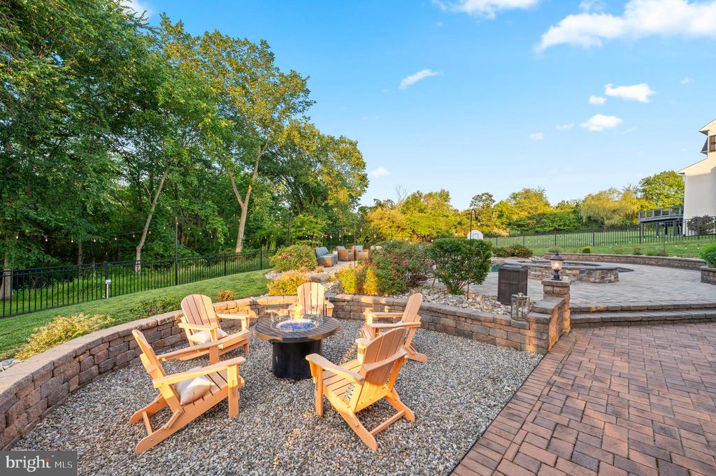 113 STEINBRIGHT DRIVE
