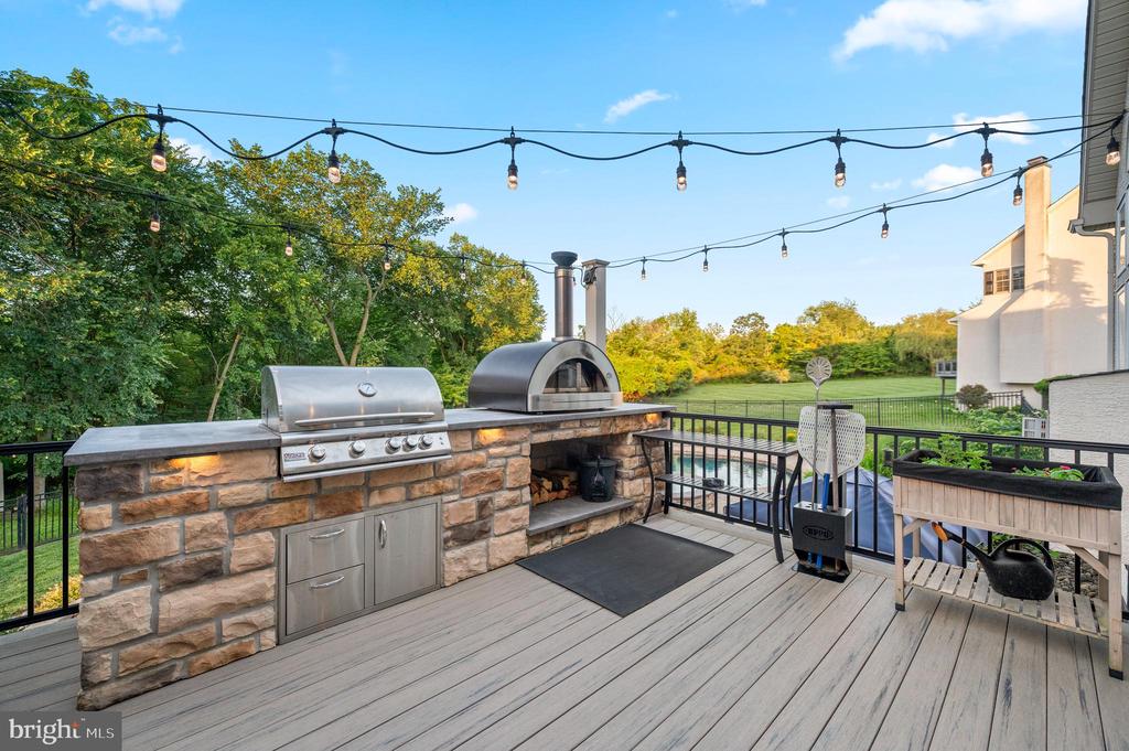 113 STEINBRIGHT DRIVE
