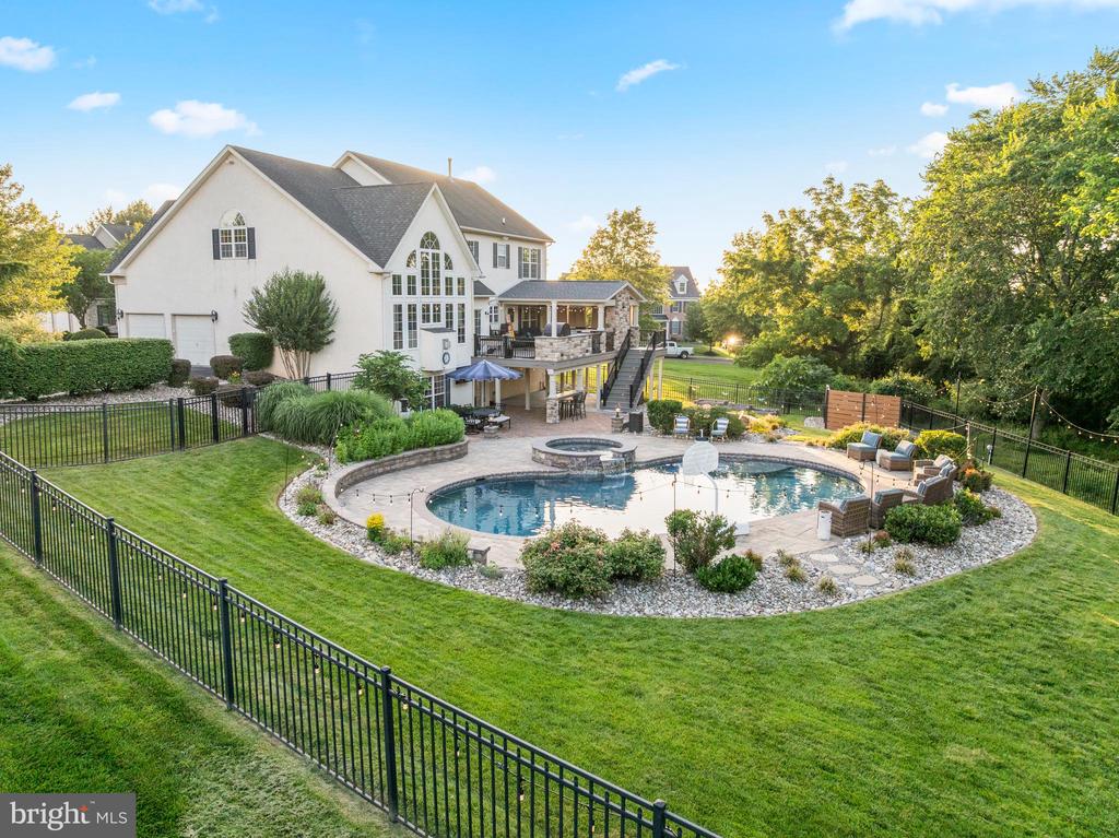 113 STEINBRIGHT DRIVE