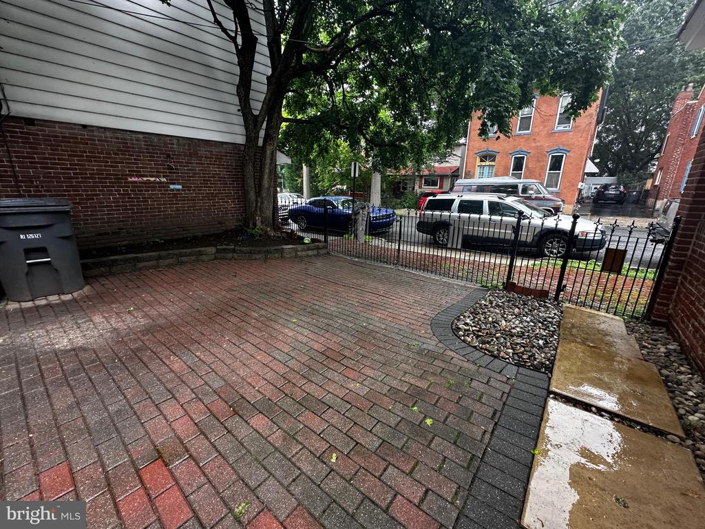 110 CHESTNUT STREET