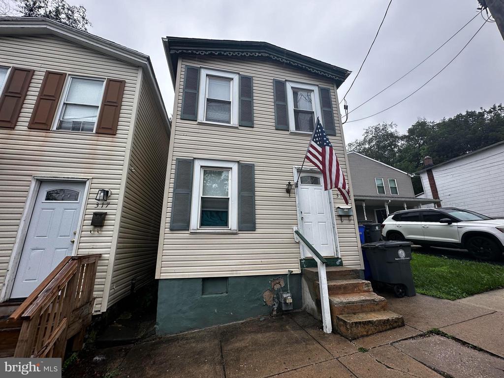 319 GRANT STREET