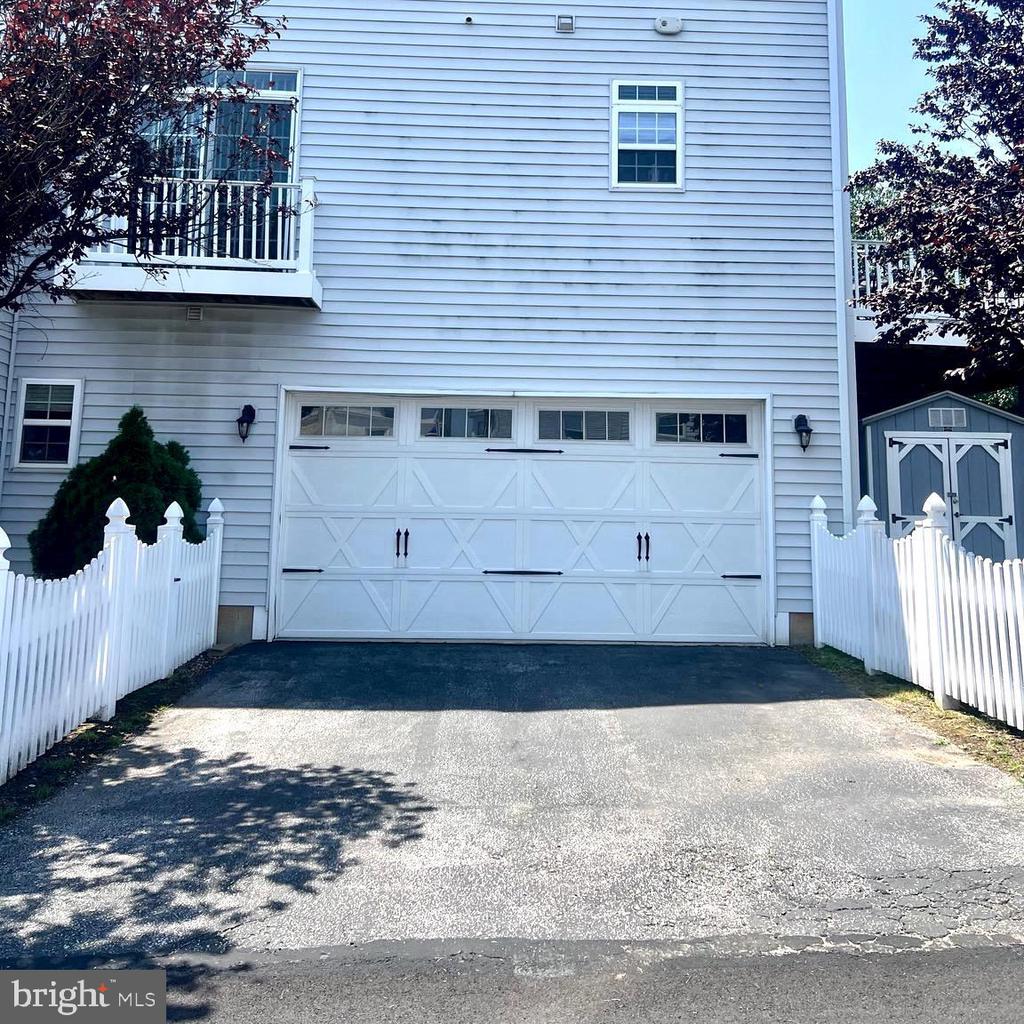 712 MILL STREET