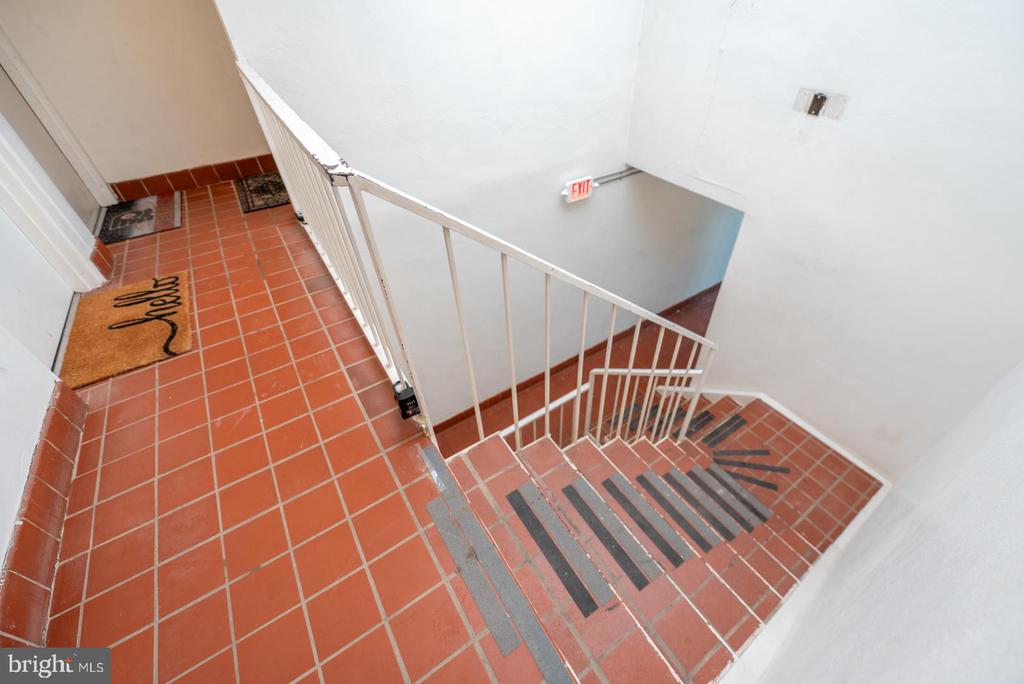 3131 FOREST LANE Unit: E-20