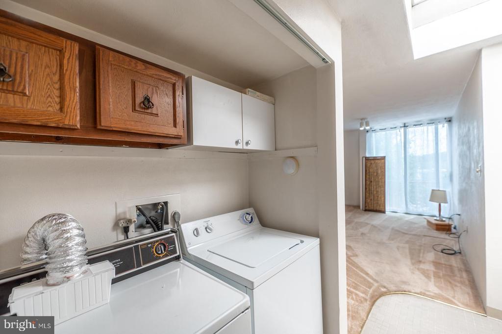 3131 FOREST LANE Unit: E-20