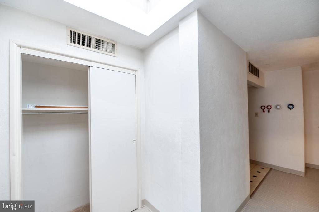 3131 FOREST LANE Unit: E-20