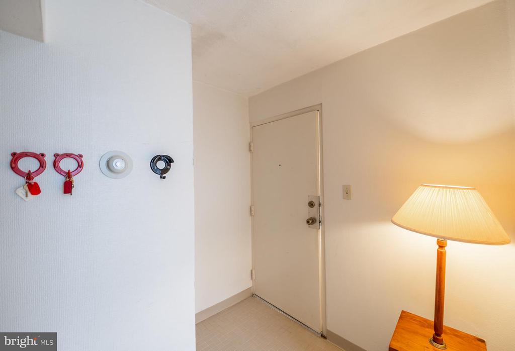3131 FOREST LANE Unit: E-20