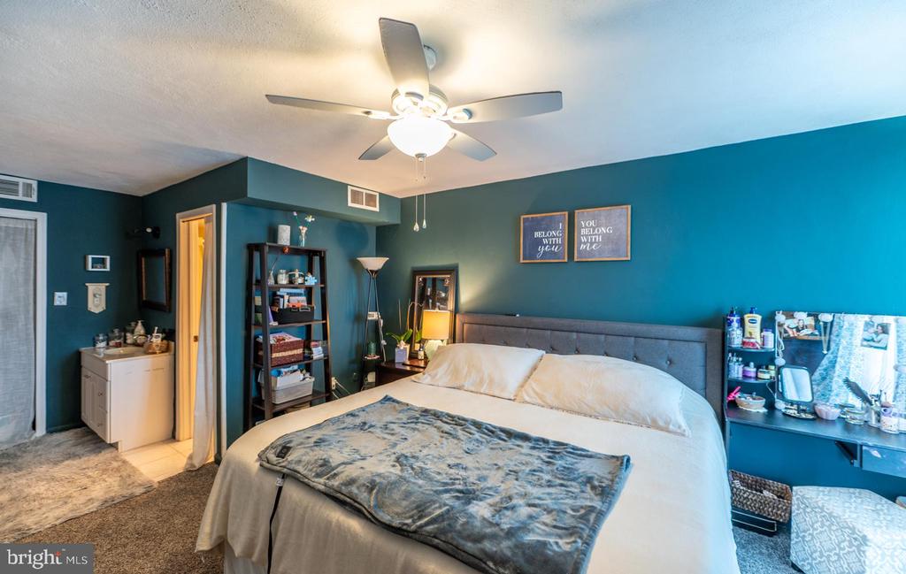 3121 FOREST LANE Unit: D-10