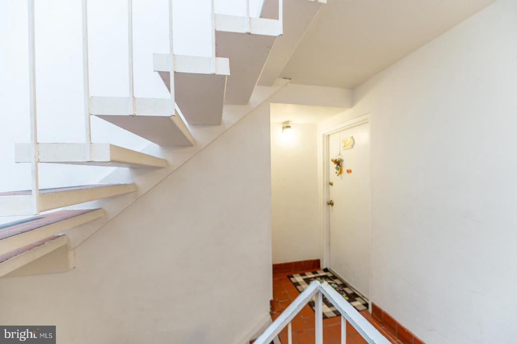 3121 FOREST LANE Unit: D-10