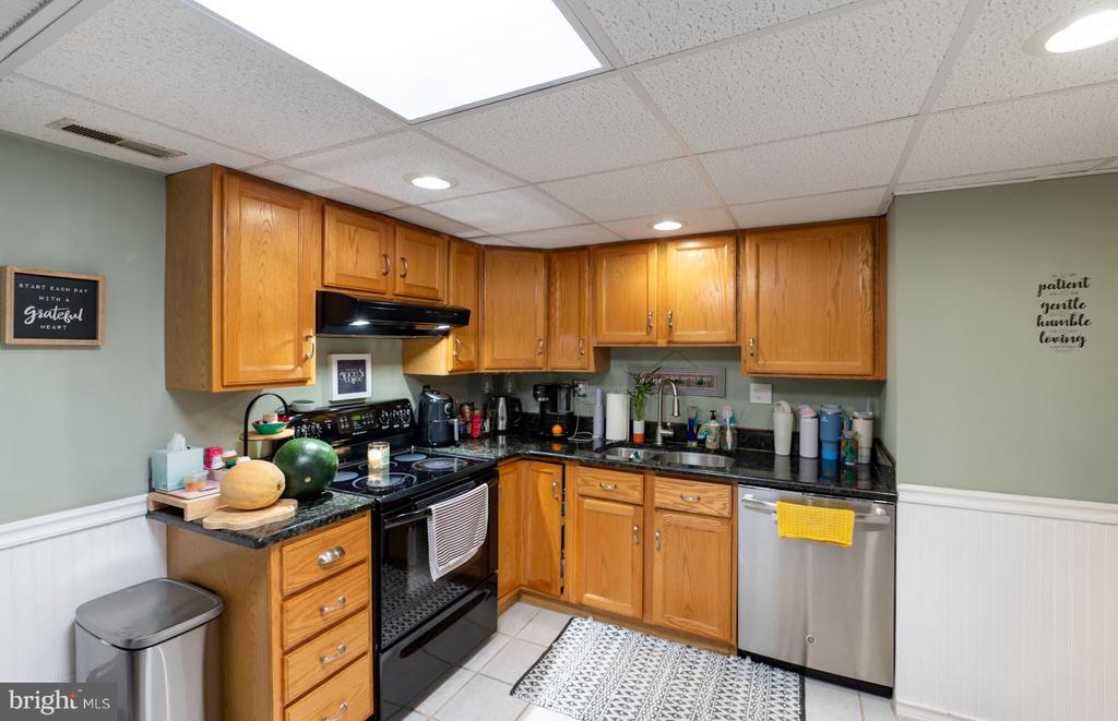 3121 FOREST LANE Unit: D-10