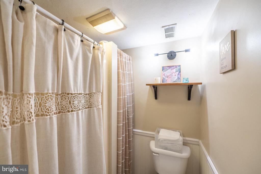 3121 FOREST LANE Unit: D-10