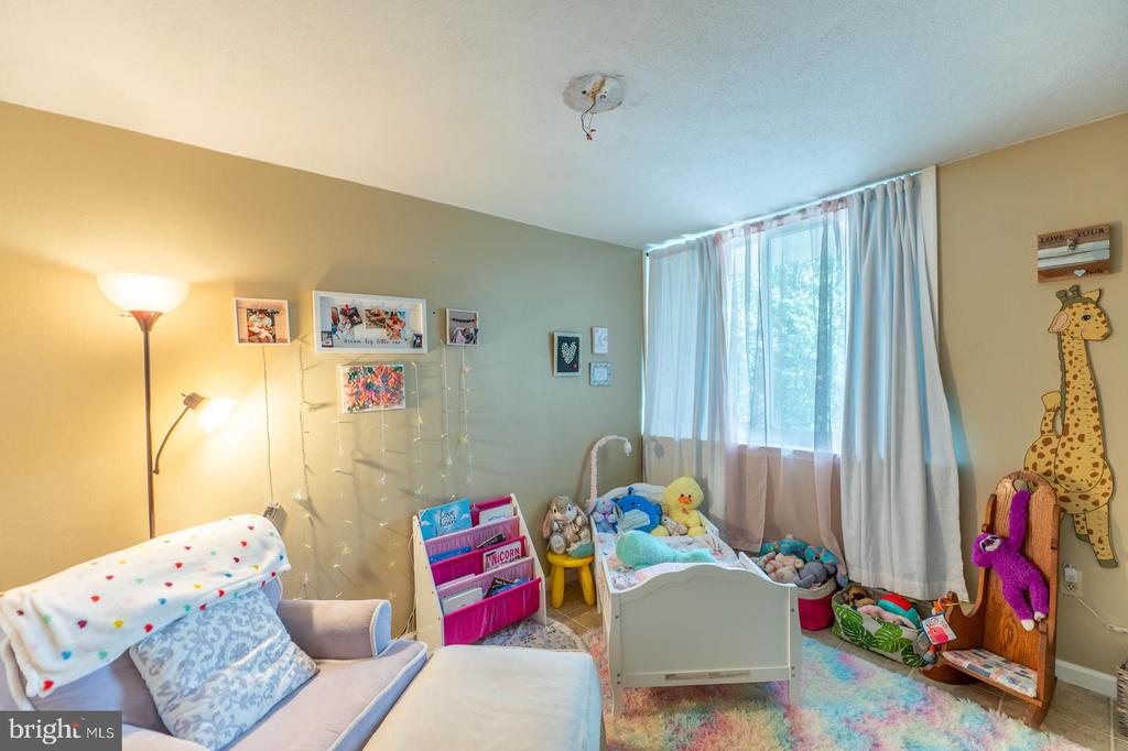 3121 FOREST LANE Unit: D-10