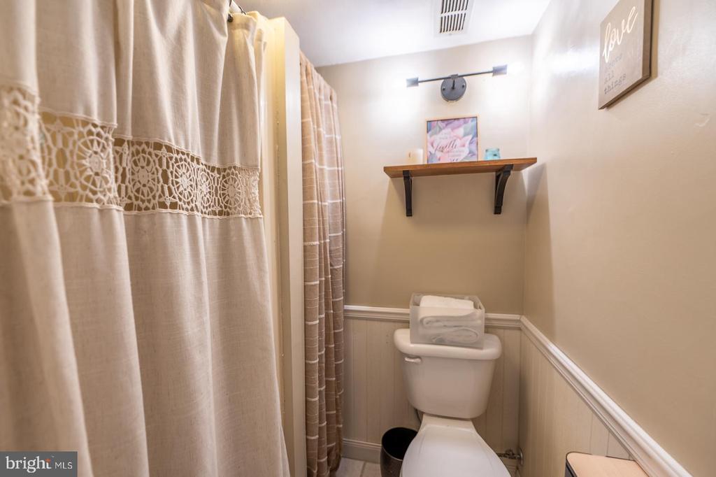 3121 FOREST LANE Unit: D-10