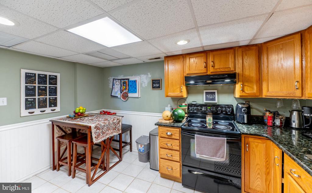 3121 FOREST LANE Unit: D-10