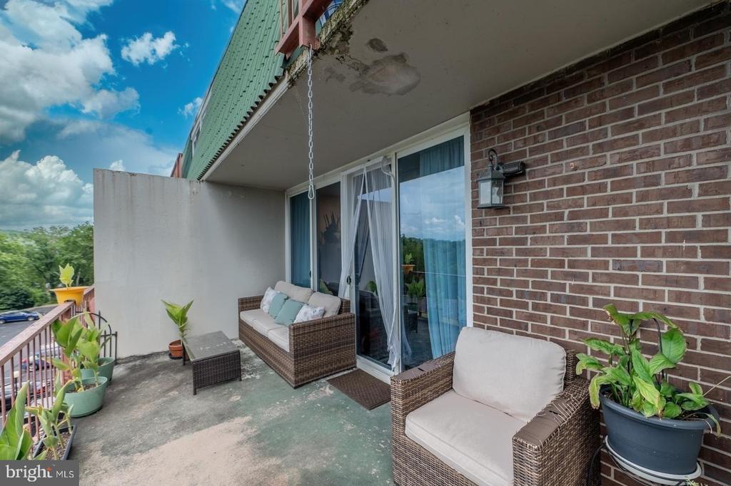 3121 FOREST LANE Unit: D-10