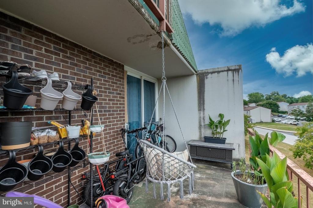 3121 FOREST LANE Unit: D-10