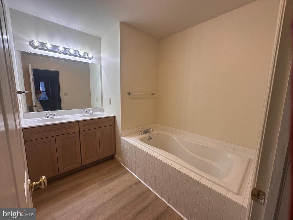 937 CHOLET DRIVE