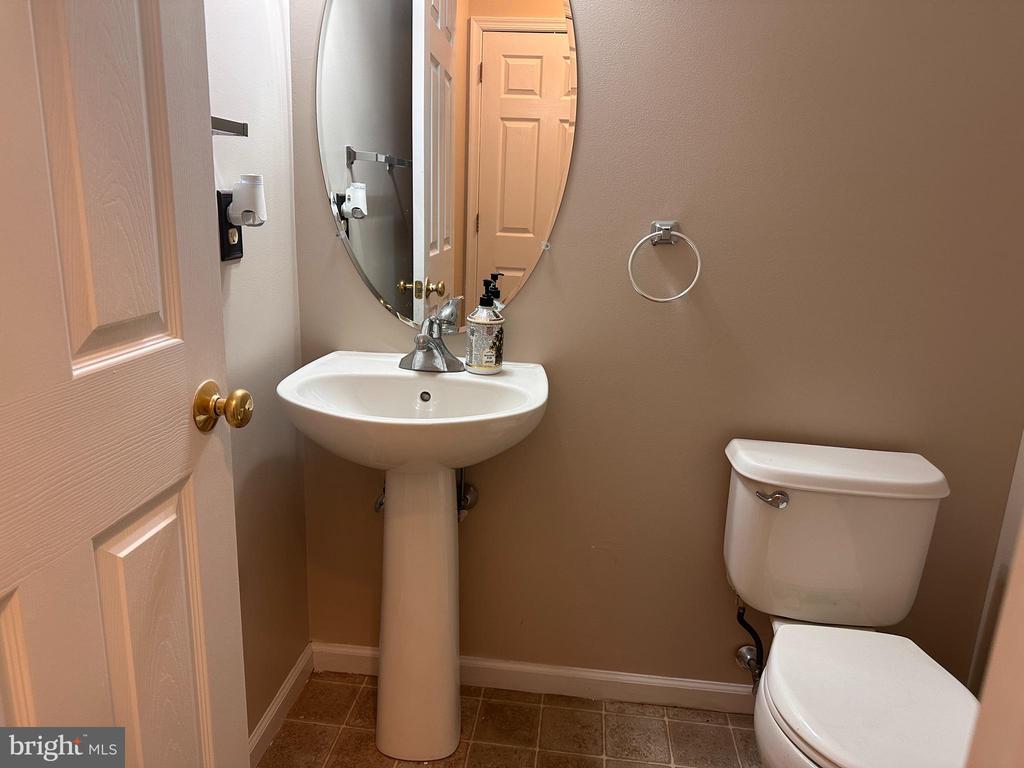 937 CHOLET DRIVE