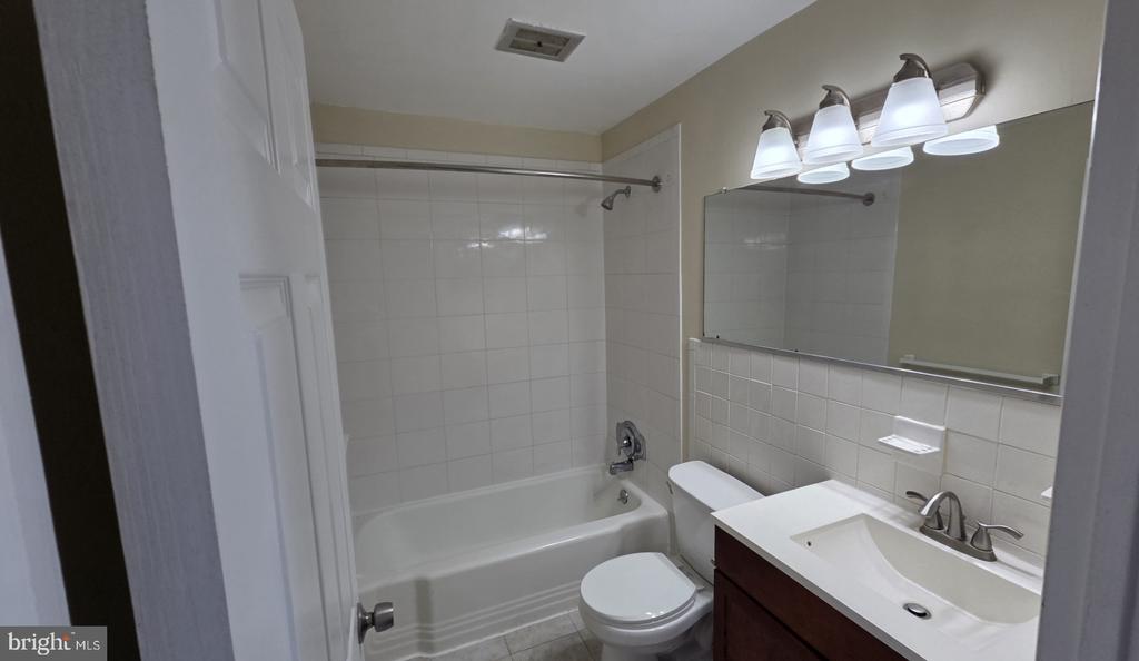 200 PRINCE FREDERICK STREET Unit: M3
