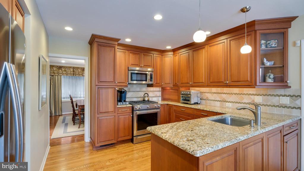 799 BOBWHITE LANE