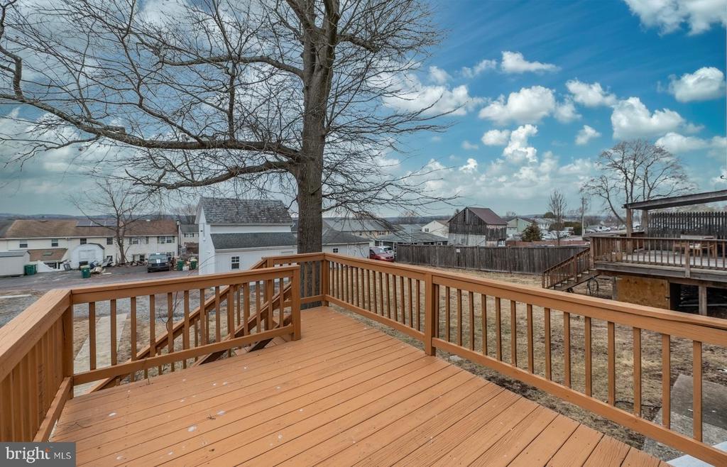 631 MAIN STREET Unit: APT #1